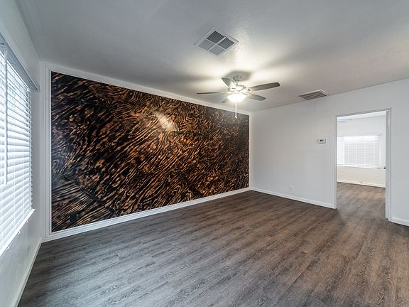 4th image of 433 N 14th St #1