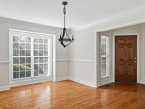 5th image of 202 Juniper Creek Boulevard
