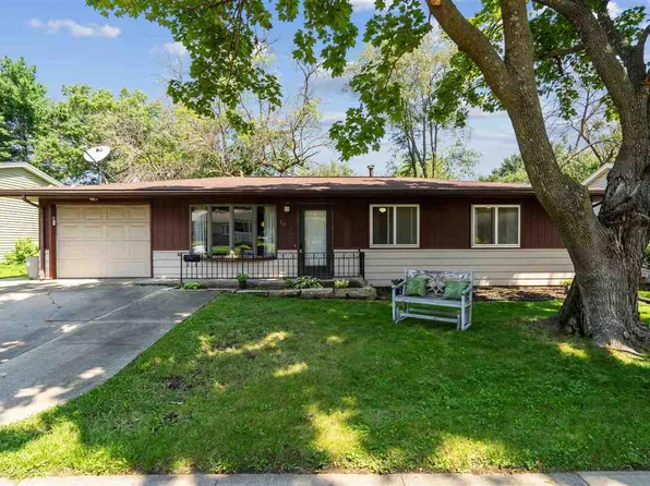 1612 Spruce Ct, Iowa City, IA 52240