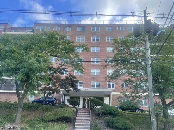 415 Claremont Ave #6A, Montclair Twp., NJ 07042
