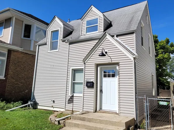 2932 N 75th Ave, Elmwood Park, IL 60707