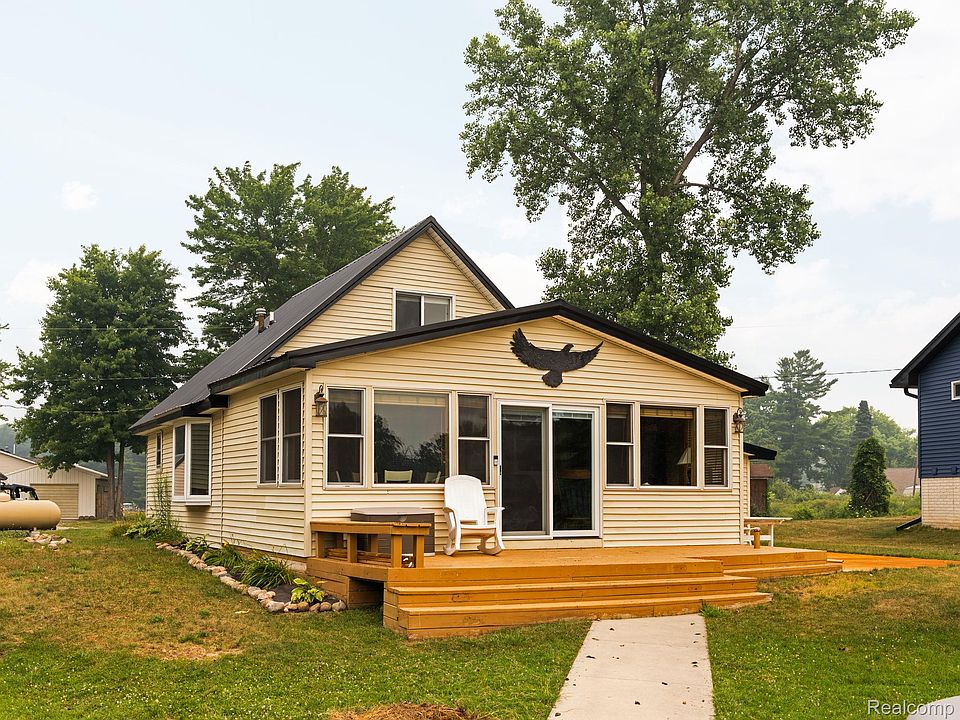 1st image of 6559 Circle Dr