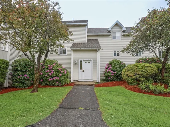 100 Merrimack Ave APT 22, Dracut, MA 01826