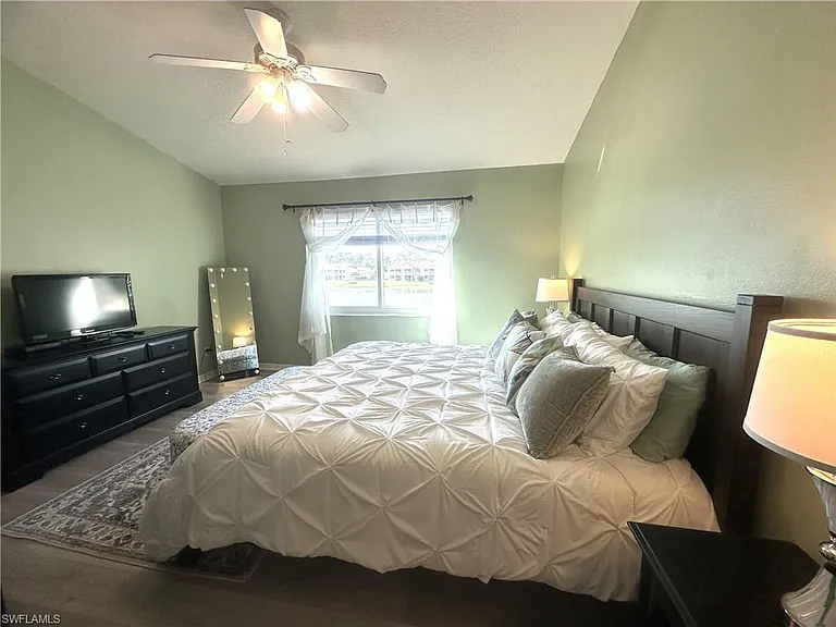 6880 Huntington Lakes Cir #203 — Photo 8