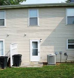 3rd image of 205 Pheasant Run Dr