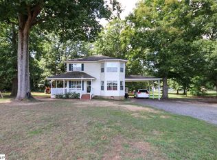 9008 Augusta Rd, Pelzer, SC 29669