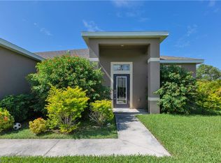 2606 SW Santa Barbara Pl, Cape Coral, FL 33914