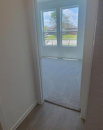 4th image of 2524 Table Rock Dr