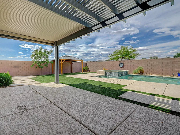 706 Eros Ct — Photo 45