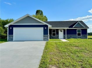 1213 Woodland Ave, Scottsburg, IN 47170