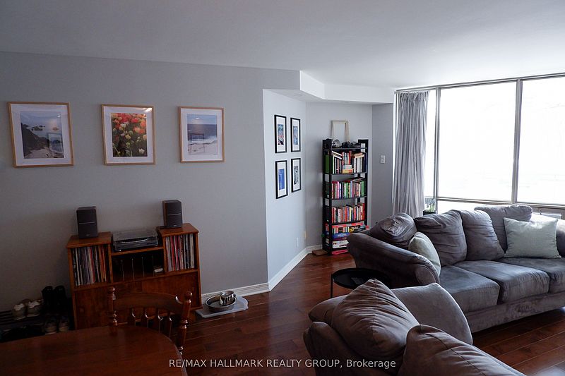 Ottawa Apartment for rent - 2 Bedrooms — photo 2
