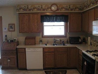 5th image of 2058 Reserve Cir