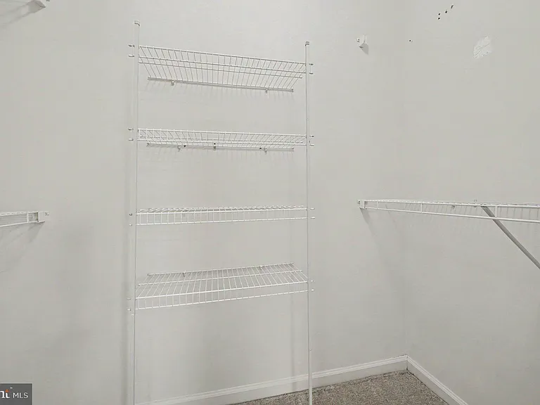 15131 Leicestershire St — Photo 23