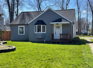 24339 Hedgewood Ave, Westlake, OH