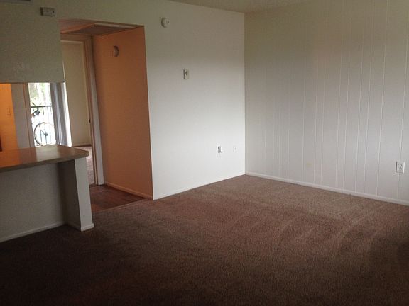 3rd image of 3017 U K Cir APT 2793