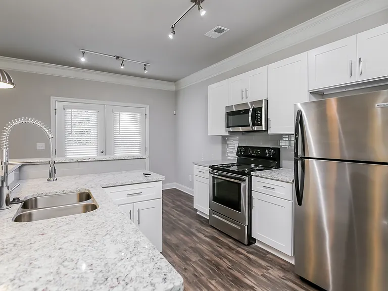 7 Madaline Ln — Photo 6