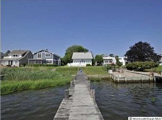 201 Comanche Dr, Oceanport, NJ 07757