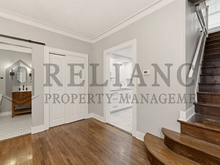 101 N Belmont Ave — Photo 21
