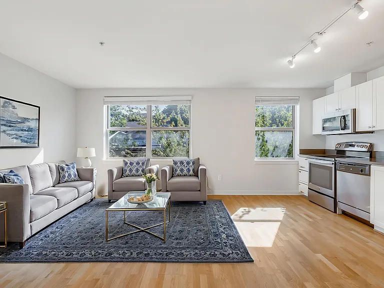 Gilbert House Apartments — Photo 10