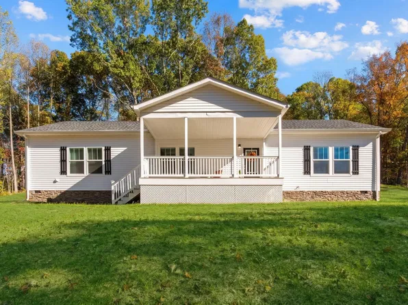 6614 N Lee Hwy, Fairfield, VA 24435