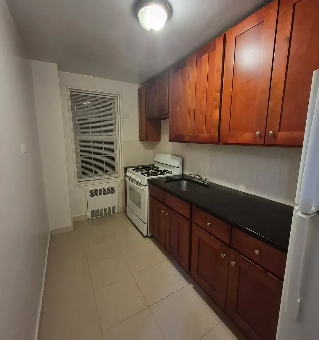 2 bed, 925 sqft, $2,700 — Photo 4