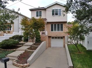 343 Barclay Ave, Staten Island, NY 10312