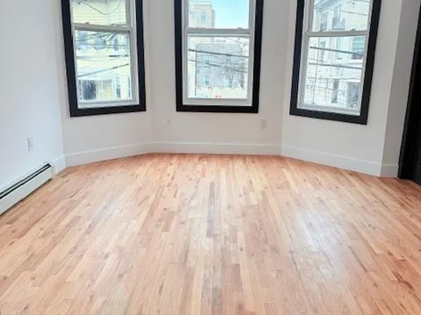 530 45th Street image 6 of 36