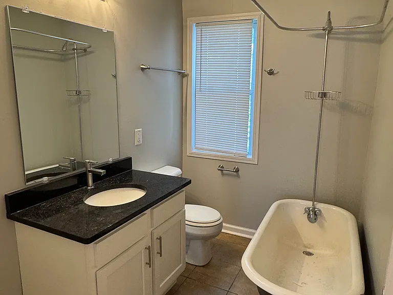 360 E Oakland Ave — Photo 9