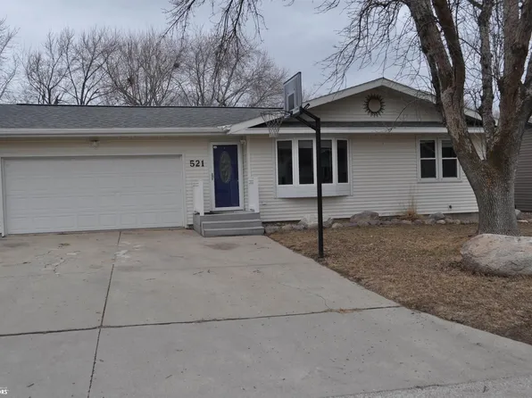 521 Granada Rd, Carroll, IA 51401