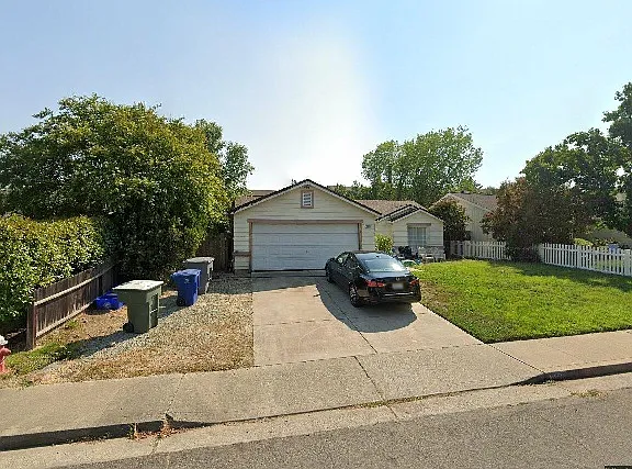 4 bed, 1500 sqft, $2,200 — Photo 2