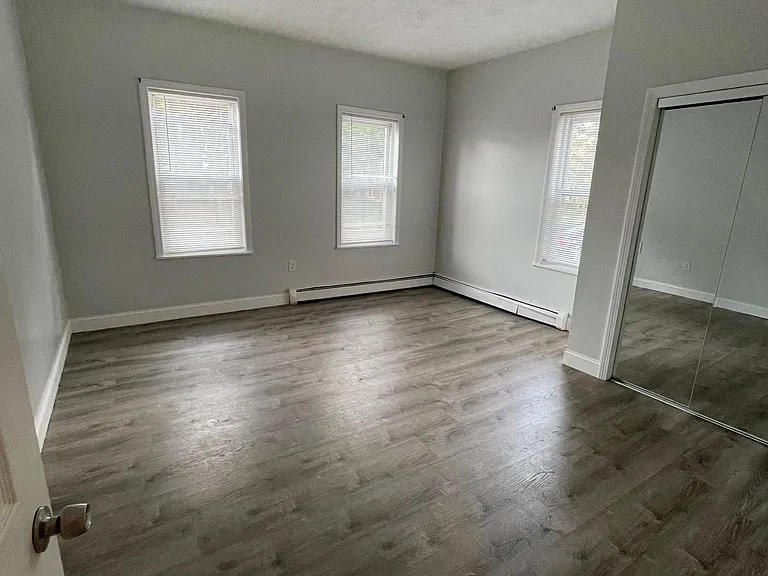 164 Bridgham St #1 — Photo 9