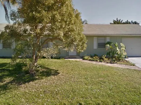 1911 SE Carvalho Street, Port St Lucie, FL 34983