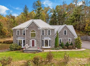 235 Petersburg View Dr, Marshall, NC 28753