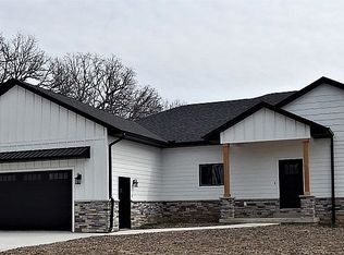 1001 Timber Ridge Cir, Humboldt, IA 50548