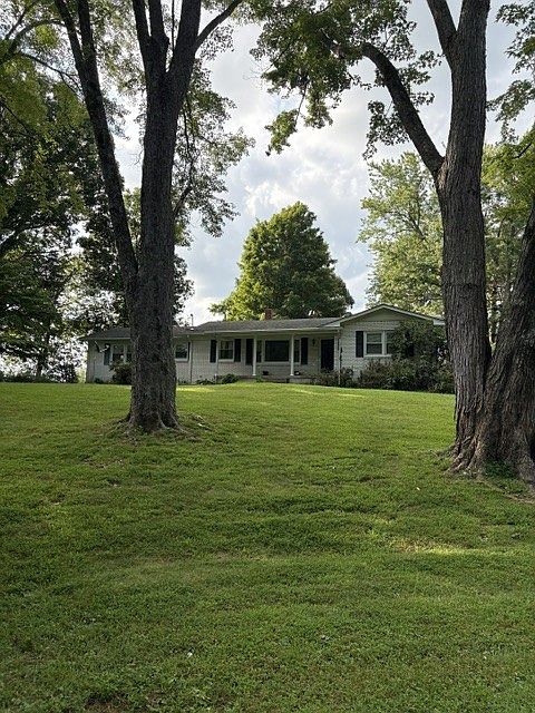 1st image of 103 Three Oaks Rd