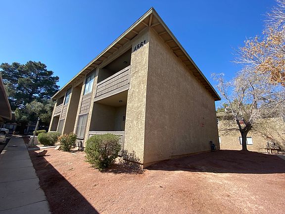 3rd image of 4561 Carriage Park Dr #C