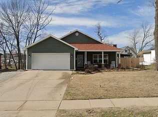 1010 S 4th St, Rogers, AR 72756