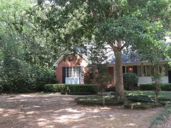 2425 Cherokee Dr, Montgomery, AL 36111