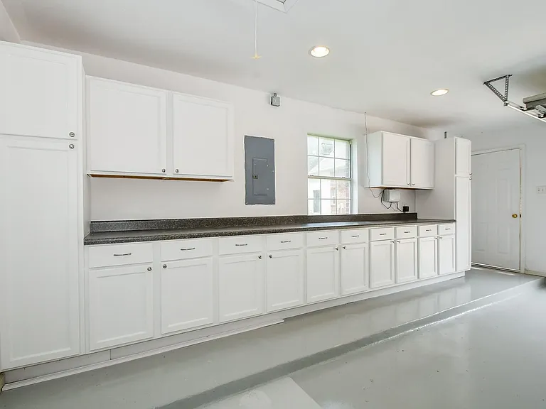 20735 Park Pine Dr — Photo 48