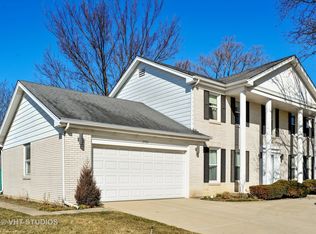 2400 Asbury Rd, Northbrook, IL 60062