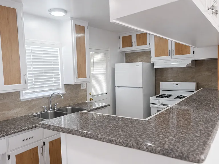 3947 Sawtelle Blvd #1/2 — Photo 8