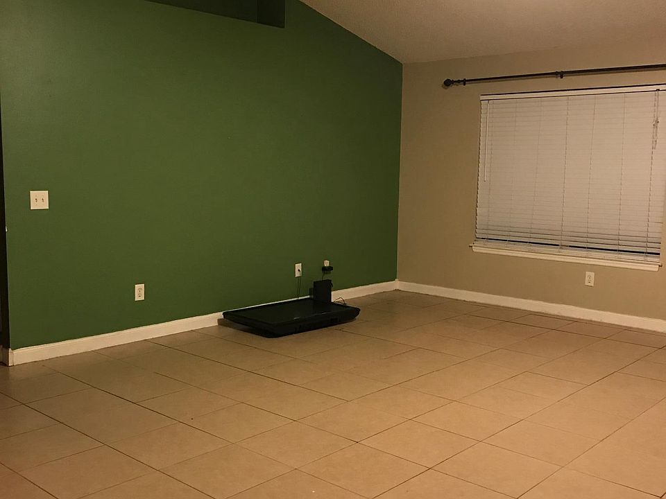 1st image of 1689 Brewton Cir