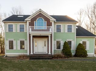 39 Chicory Rd, Westford, MA 01886