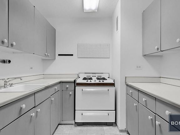 5th image of 80 Gold St #15E