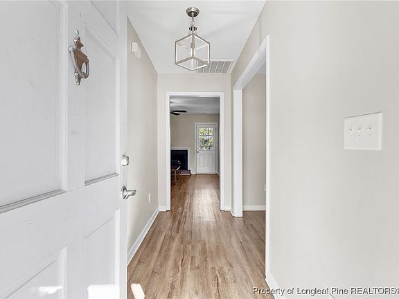 4th image of 6408 Barwick Dr