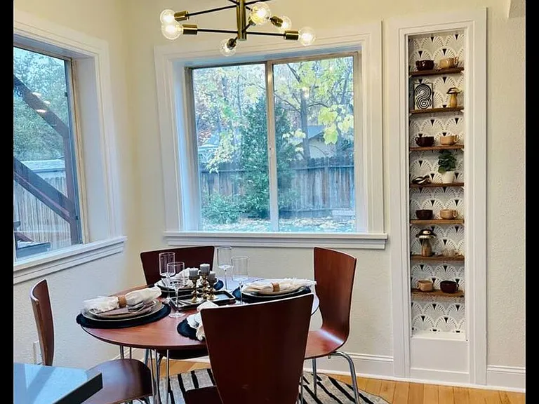 1295 Gordon Ave — Photo 10