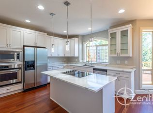984 W Y St, Washougal, WA 98671