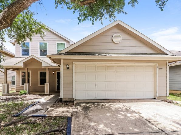 19710 Rocky Shores Dr