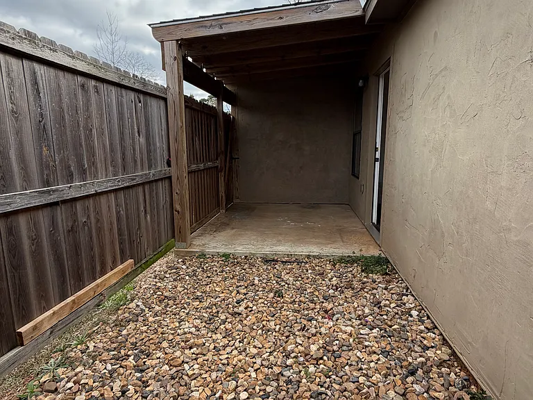 329 Murphey Dr #B — Photo 14