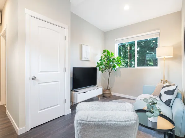 117 NW 191st St, Seattle, WA